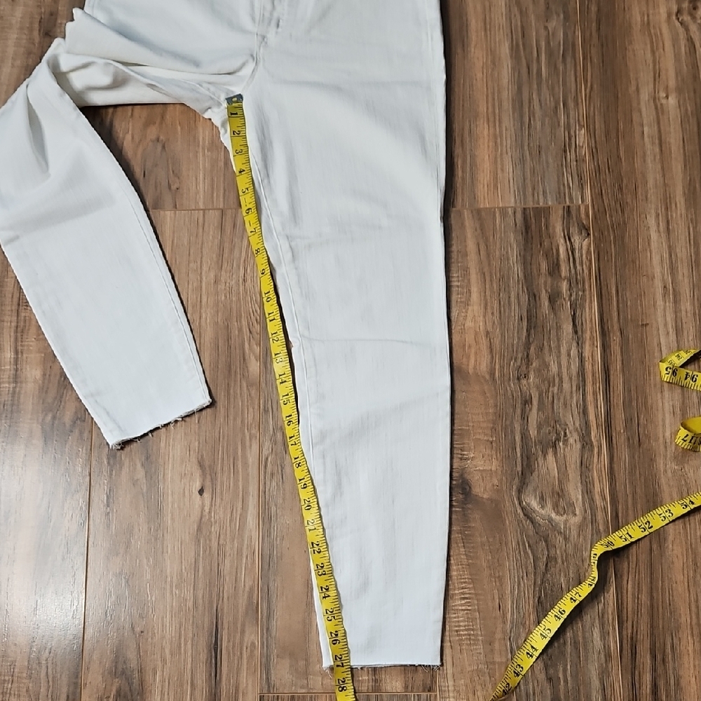 J Crew High Rise Skinny Cream Jeans Size 30 - Picture 7 of 11